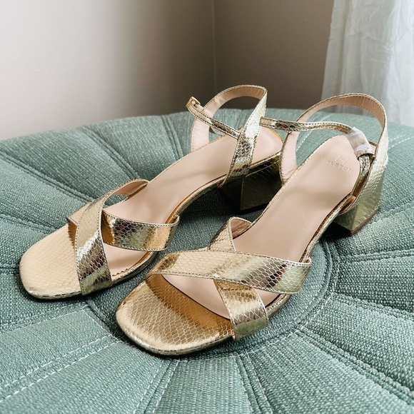 Halston Vegan Leather Strap Block Heels Size 8 - Picture 1 of 6